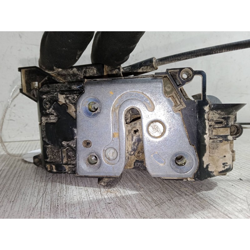 Recambio de cerradura izquierda 3p para renault clio iii (br0/1, cr0/1) 1.5 dci (br0h, cr0h, cr1s, br1s) referencia OEM IAM   