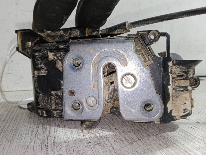 Recambio de cerradura izquierda 3p para renault clio iii (br0/1, cr0/1) 1.5 dci (br0h, cr0h, cr1s, br1s) referencia OEM IAM   