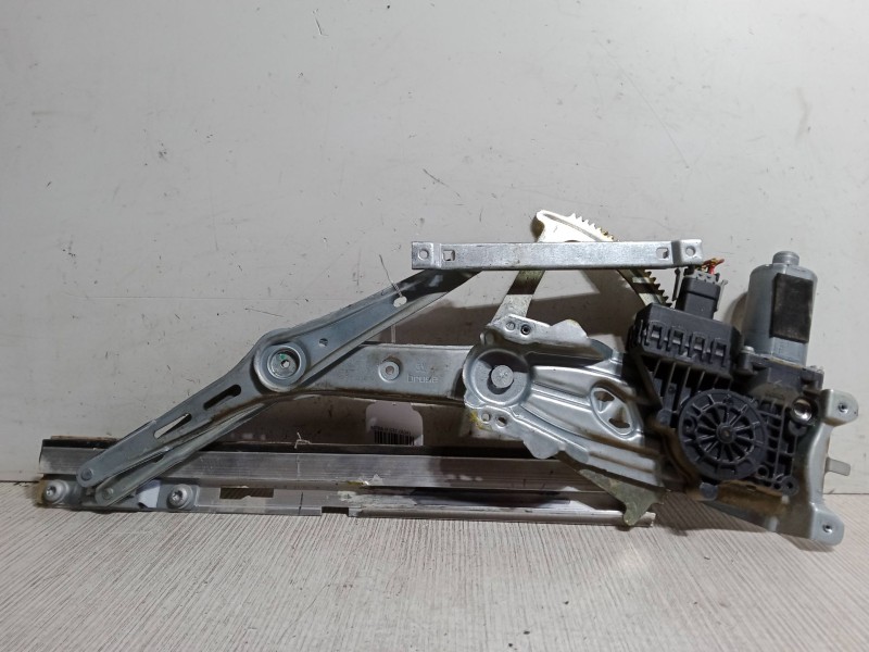 Recambio de elevalunas electrico derecho 3p para opel astra h gtc (a04) 1.7 cdti (l08) referencia OEM IAM   