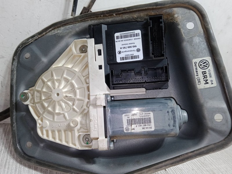 Recambio de elevalunas electrico izquierdo 3p para volkswagen golf v (1k1) 1.6 referencia OEM IAM 1k0959793h  1k4837401f Recambio de elevalunas electrico izquierdo 3p para volkswagen golf v (1k1) 1.6 referencia OEM IAM 1k0959793h  1k4837401f