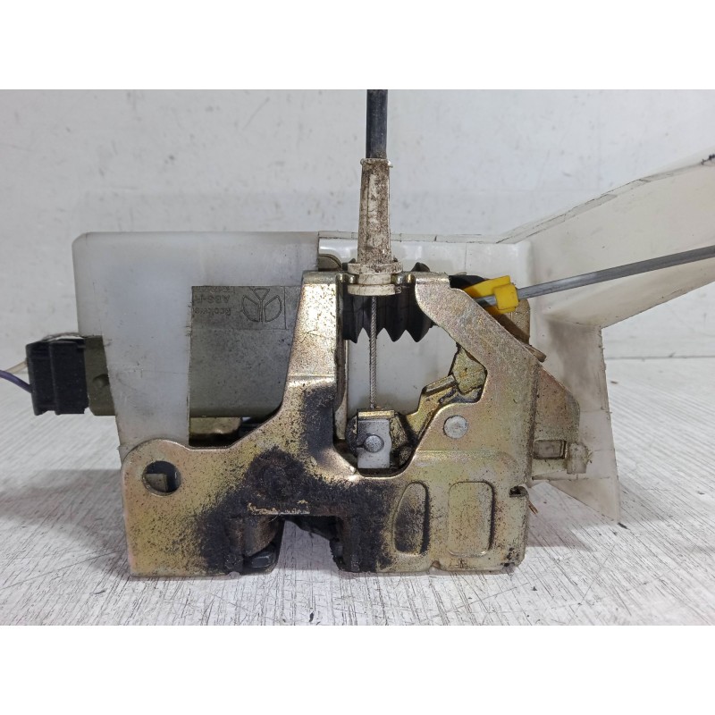 Recambio de cerradura derecha 3p para renault clio ii (bb_, cb_) 1.2 (bb0a, bb0f, bb10, bb1k, bb28, bb2d, bb2h, cb0a,... referen