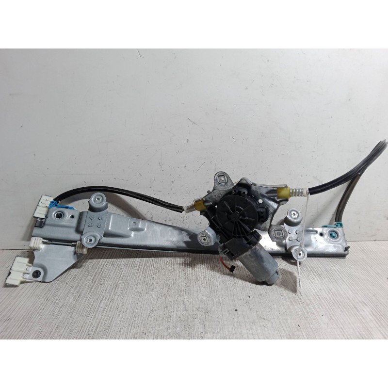 Recambio de elevalunas electrico izquierdo 3p para renault twingo ii (cn0_) 1.2 16v (cn04, cn0a, cn0b) referencia OEM IAM   