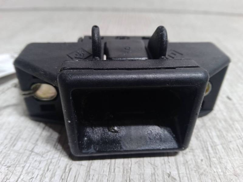 CERRADURA MALETERO / PORTON 