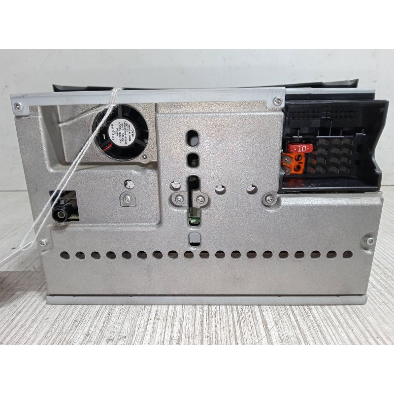 Recambio de radio para mercedes-benz clase e (w211) e 200 cdi (211.007) referencia OEM IAM A2118702889  MF2770