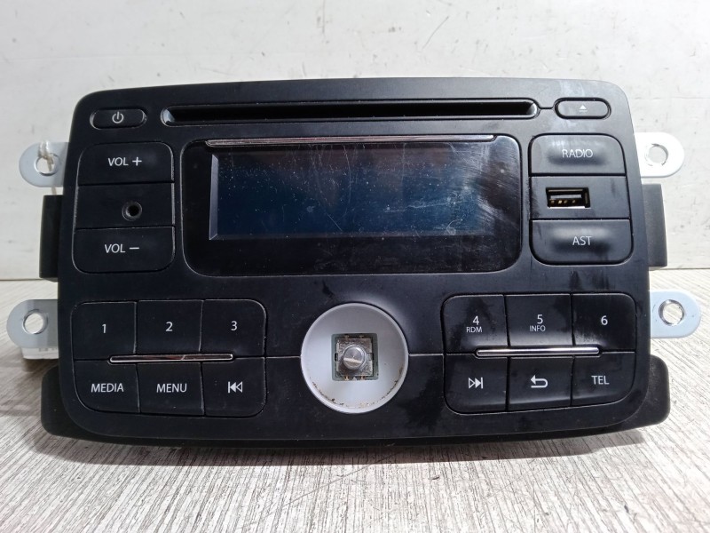Recambio de radio para dacia logan mcv ii 1.2 referencia OEM IAM 281156534R  