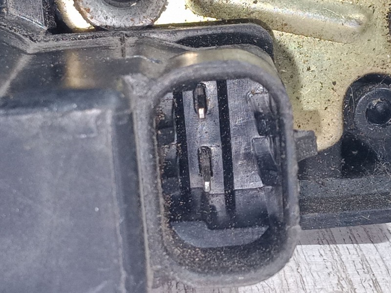 Recambio de cerradura puerta trasera izquierda para daewoo nubira sedán (j200) 1.6 referencia OEM IAM   