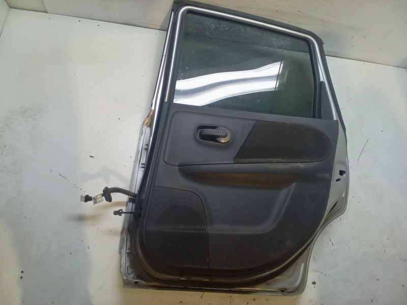 Recambio de puerta trasera derecha para nissan note (e11, ne11) 1.5 dci referencia OEM IAM   