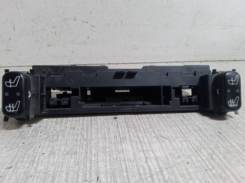 Recambio de boton calefaccion asientos para mercedes-benz slk (r170) 200 (170.435) referencia OEM IAM 2108200151  