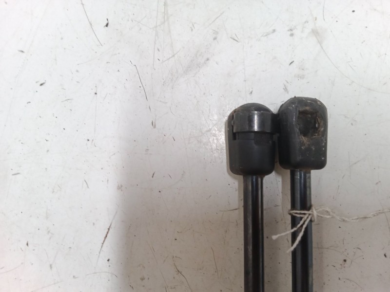 Recambio de amortiguadores electricos maletero/porton para mercedes-benz clase m (w163) ml 400 cdi (163.128) referencia OEM IAM 