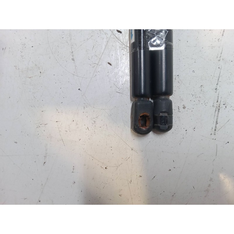 Recambio de amortiguadores electricos maletero/porton para mercedes-benz clase m (w163) ml 400 cdi (163.128) referencia OEM IAM 