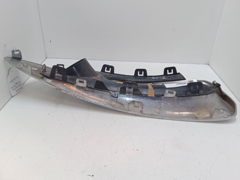 Recambio de moldura paragolpes izquierda para renault scénic iii (jz0/1_) 1.5 dci referencia OEM IAM   