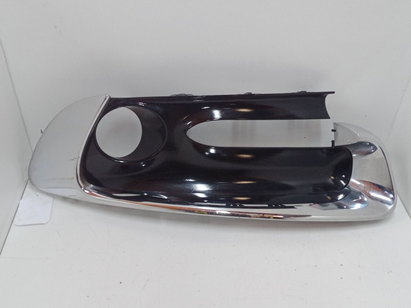 Recambio de moldura paragolpes derecha para renault scénic iii (jz0/1_) 1.5 dci referencia OEM IAM   