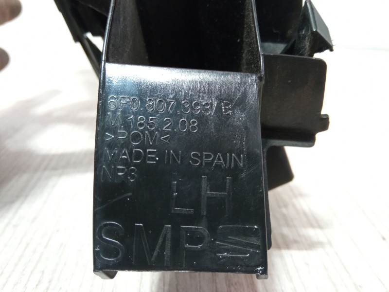 Recambio de soporte paragolpes trasero derecho para seat ibiza v (kj1, kjg) 1.6 tdi referencia OEM IAM 6F0807393B M.185.2.08 