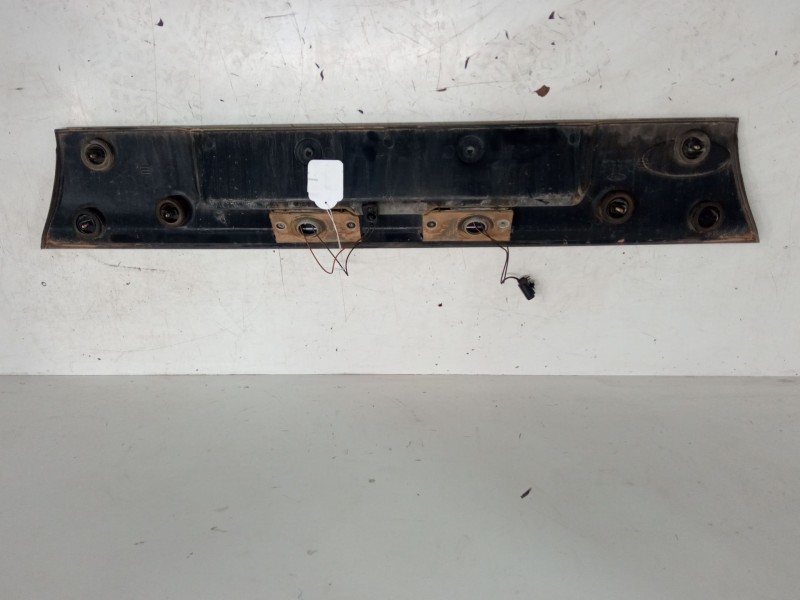 Recambio de moldura central maletero para ford mondeo i sedán (gbp) 1.8 td referencia OEM IAM   