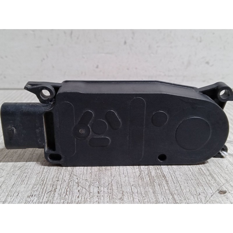 Recambio de motor canalizador aire para opel corsa f (p2jo) 1.2 (68) referencia OEM IAM 5877R1001  