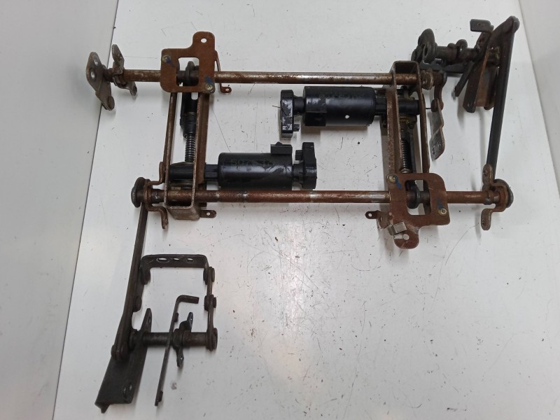 Recambio de motor regulador asiento delantero derecho para mercedes-benz clase m (w163) ml 270 cdi (163.113) referencia OEM IAM 