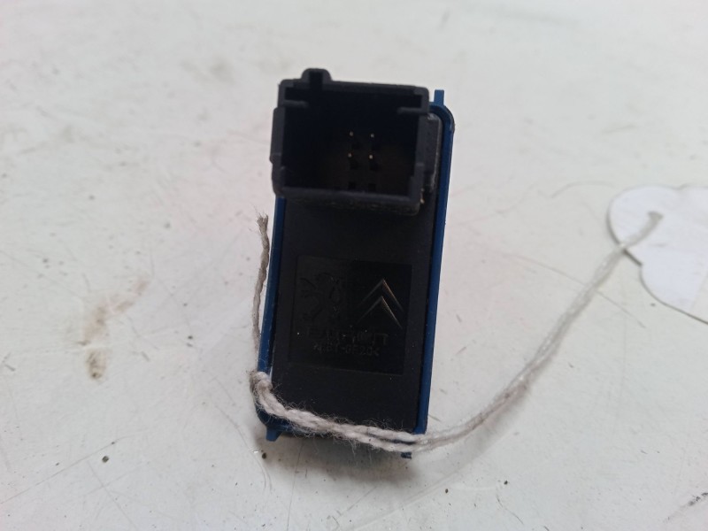 Recambio de boton apertura techo panoramico para peugeot 5008 (0u_, 0e_) 1.6 hdi referencia OEM IAM   