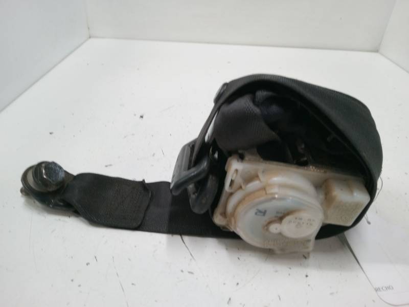 CINTURON SEGURIDAD TRASERO DERECHO 