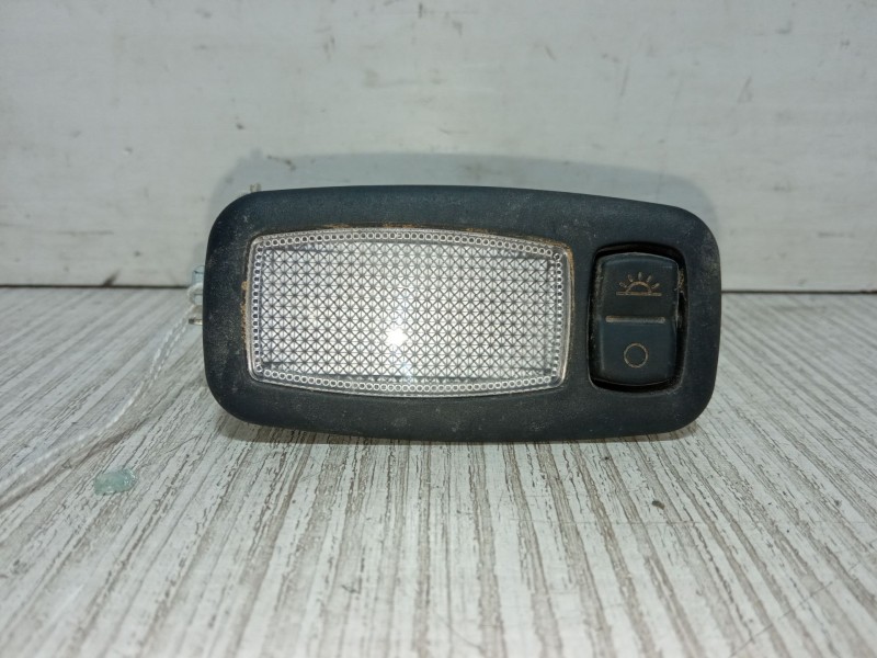 Recambio de luz lateral techo izquierda para kia cee´d (jd) 1.6 gt referencia OEM IAM   