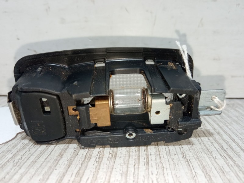 Recambio de luz lateral techo izquierda para kia cee´d (jd) 1.6 gt referencia OEM IAM   