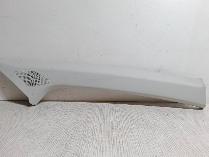 Recambio de moldura interior pilar a derecho para seat ibiza v (kj1, kjg) 1.6 tdi referencia OEM IAM   
