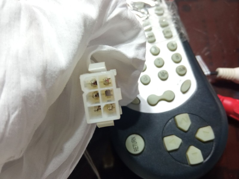 Recambio de pantalla dvd techo para ssangyong rodius ii 2.2 xdi referencia OEM IAM   