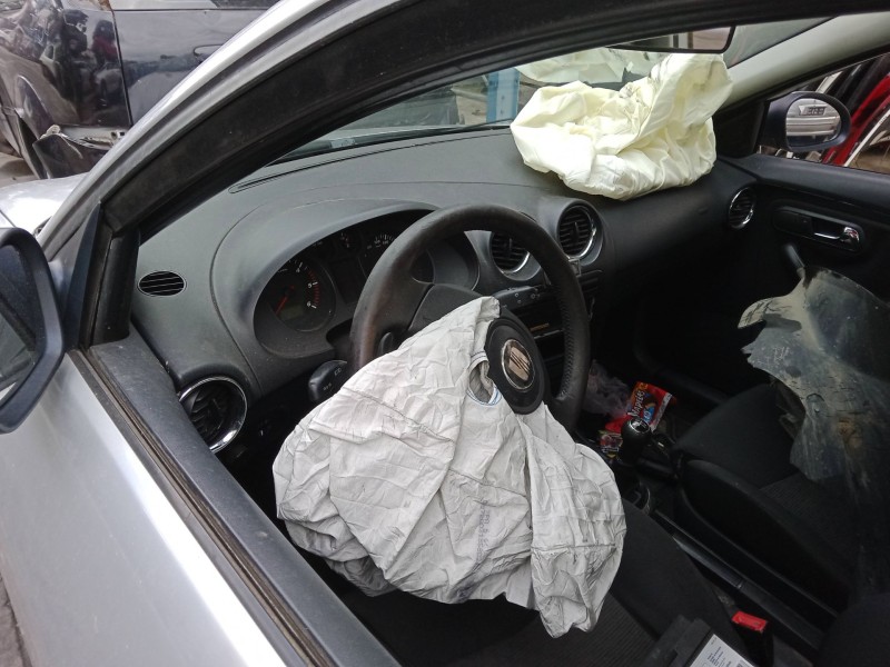 seat ibiza iii (6l1) del año 2002