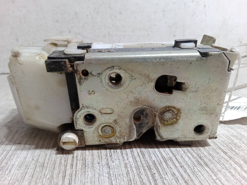 Recambio de cerradura puerta trasera izquierda para fiat punto (188_) 1.2 60 (188.030, .050, .130, .150, .230, .250) referencia 