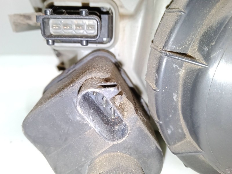 Recambio de faro izquierdo para saab 9-3 (ys3d) 2.2 tid referencia OEM IAM    Recambio de faro izquierdo para saab 9-3 (ys3d) 2.2 tid referencia OEM IAM