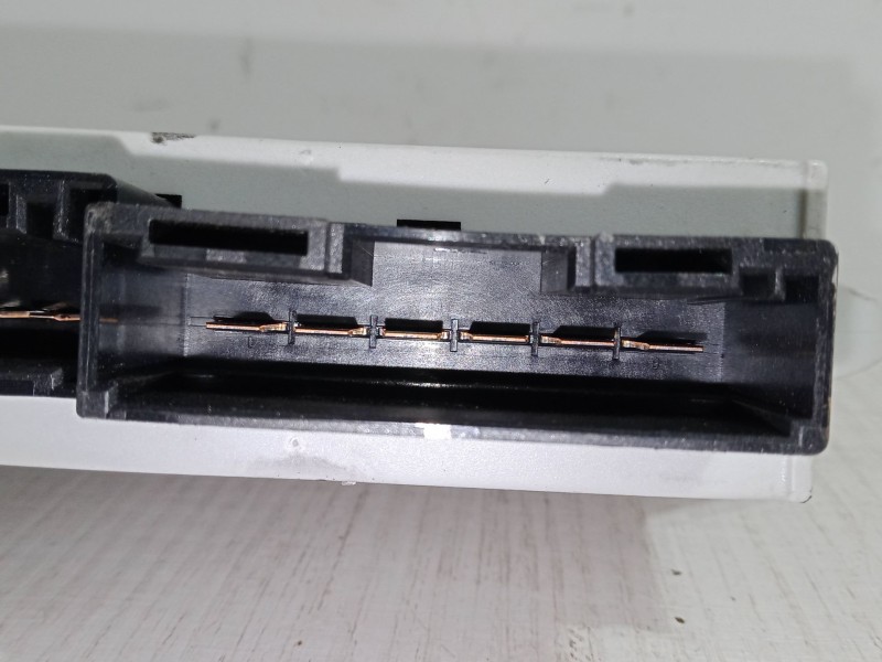 Recambio de modulo control puerta para bmw 7 (e65, e66, e67) 735 i, li referencia OEM IAM 6135692198195WK48001  