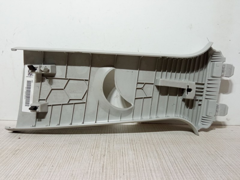 Recambio de moldura interior pilar b para seat ibiza v (kj1, kjg) 1.6 tdi referencia OEM IAM 616MJEA873807K  