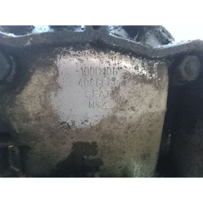 Recambio de caja de cambios manual de 4 velocidades para seat 600 (110b) 0.8 referencia OEM IAM 100D106  