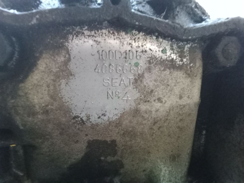 Recambio de caja de cambios manual de 4 velocidades para seat 600 (110b) 0.8 referencia OEM IAM 100D106  