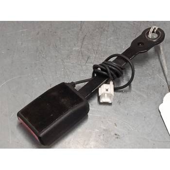 ANCLAJE CINTURON DELANTERO IZQUIERDO 
