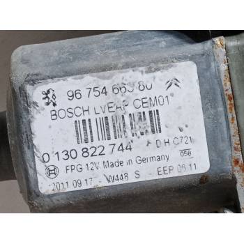 ELEVALUNAS ELECTRICO TRASERO DERECHO 