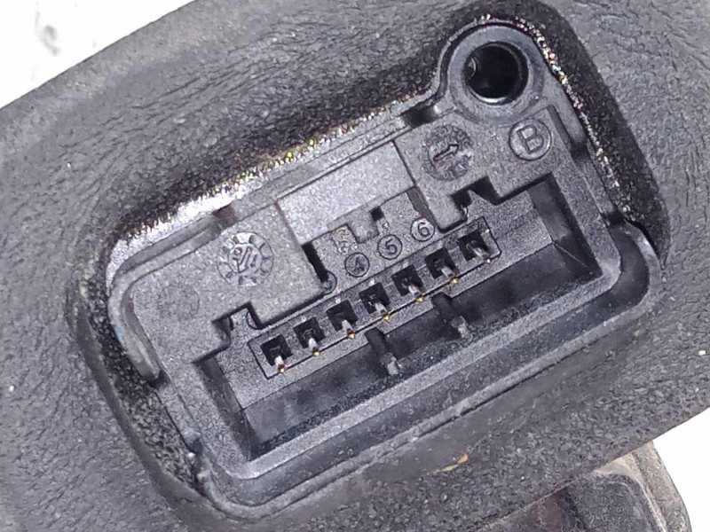 Recambio de cerradura puerta trasera derecha para volkswagen polo v (6r1, 6c1) 1.0 referencia OEM IAM 6R4839016A  