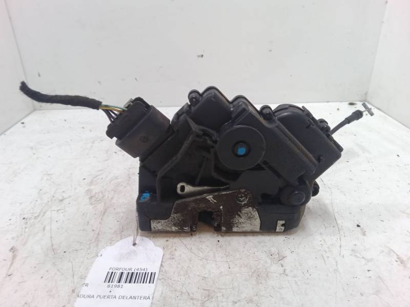 CERRADURA PUERTA DELANTERA DERECHA 