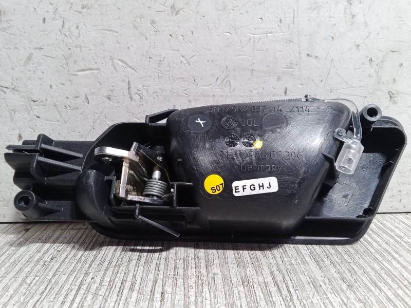 Recambio de maneta interior delantera derecha para volkswagen tiguan (5n_) 2.0 tdi referencia OEM IAM 5N1837114EUAQ  
