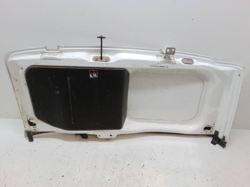 Recambio de porton trasero derecho para erke erke opel combo opel combo referencia OEM IAM   