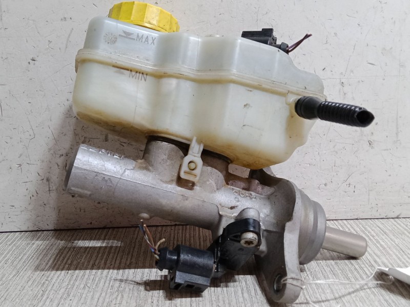 Recambio de bomba freno para volkswagen polo v (6r1, 6c1) 1.0 referencia OEM IAM 6R0611301A  