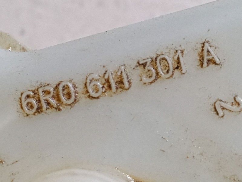 Recambio de bomba freno para volkswagen polo v (6r1, 6c1) 1.0 referencia OEM IAM 6R0611301A  