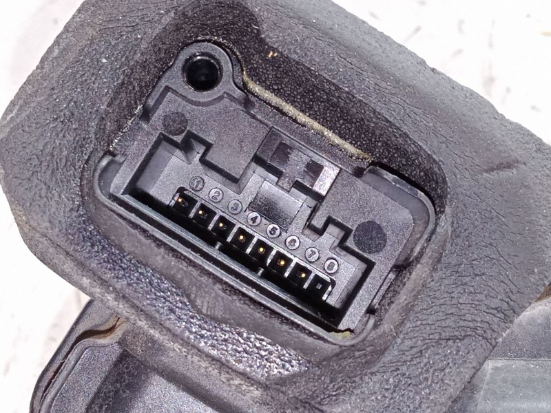 Recambio de cerradura puerta trasera izquierda para volkswagen polo v (6r1, 6c1) 1.0 referencia OEM IAM 6R4839015A  