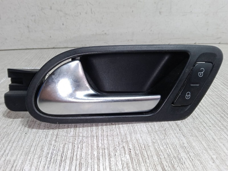 Recambio de maneta interior delantera izquierda para volkswagen tiguan (5n_) 2.0 tdi referencia OEM IAM 5N1837113FUAQ  