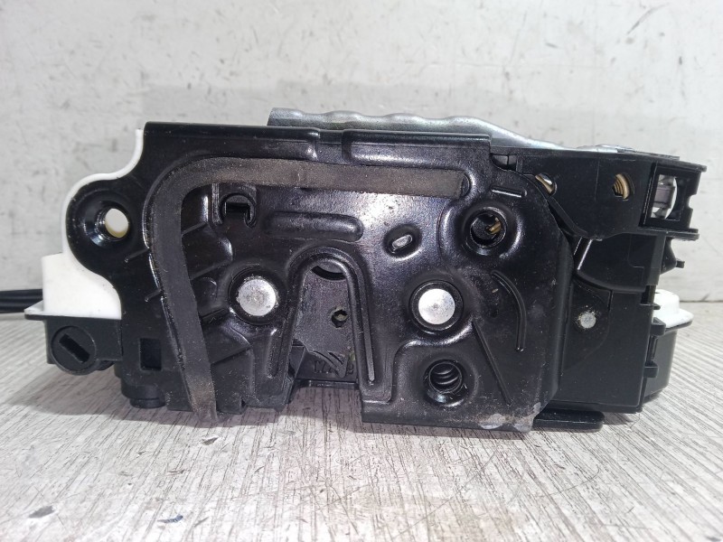 Recambio de cerradura puerta trasera derecha para volkswagen tiguan (5n_) 2.0 tdi referencia OEM IAM 3C4839016A  5N0839016A