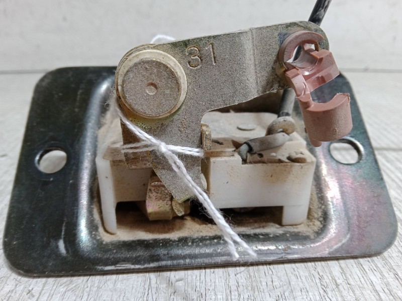 Recambio de cerradura maletero / porton para mazda 626 v station wagon (gw) 2.0 (gwew) referencia OEM IAM GE4V62310D  