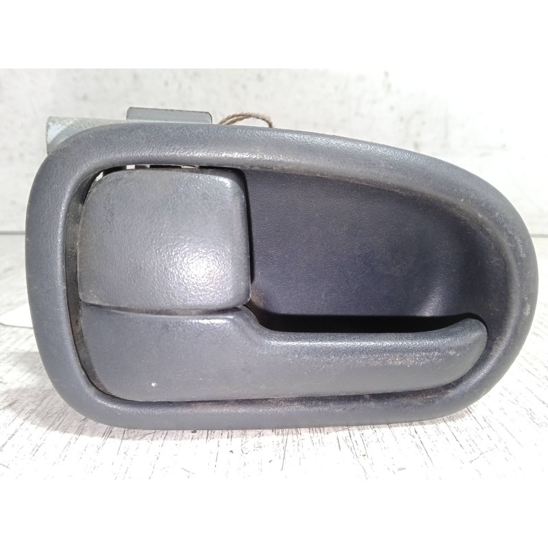 Recambio de maneta interior delantera izquierda para mazda 626 v station wagon (gw) 2.0 (gwew) referencia OEM IAM GE4T59330B65  