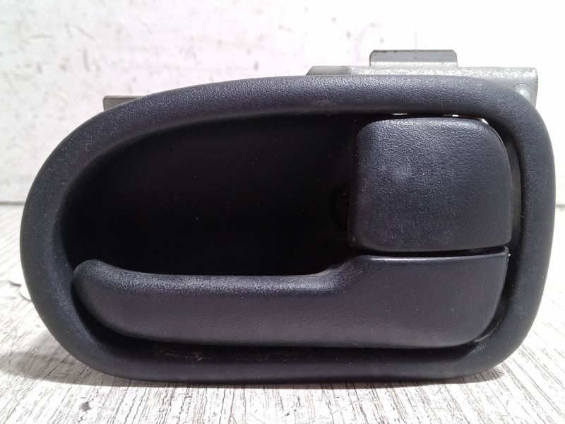 Recambio de maneta interior delantera derecha para mazda 626 v station wagon (gw) 2.0 (gwew) referencia OEM IAM GE4T58330B65  