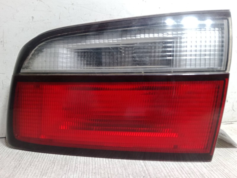 Recambio de piloto trasero derecho interior para mazda 626 v station wagon (gw) 2.0 (gwew) referencia OEM IAM   