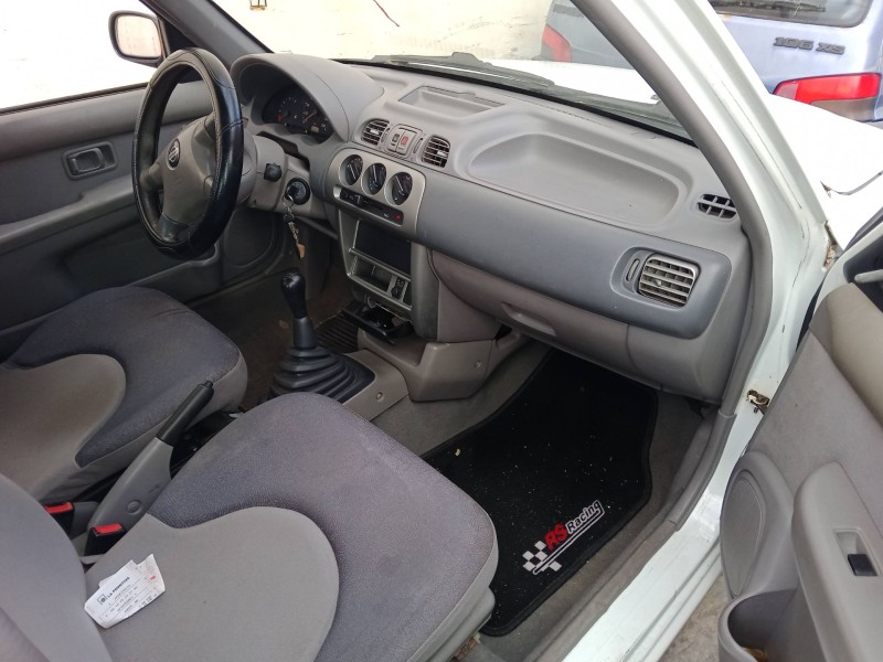 nissan micra ii (k11) del año 2001