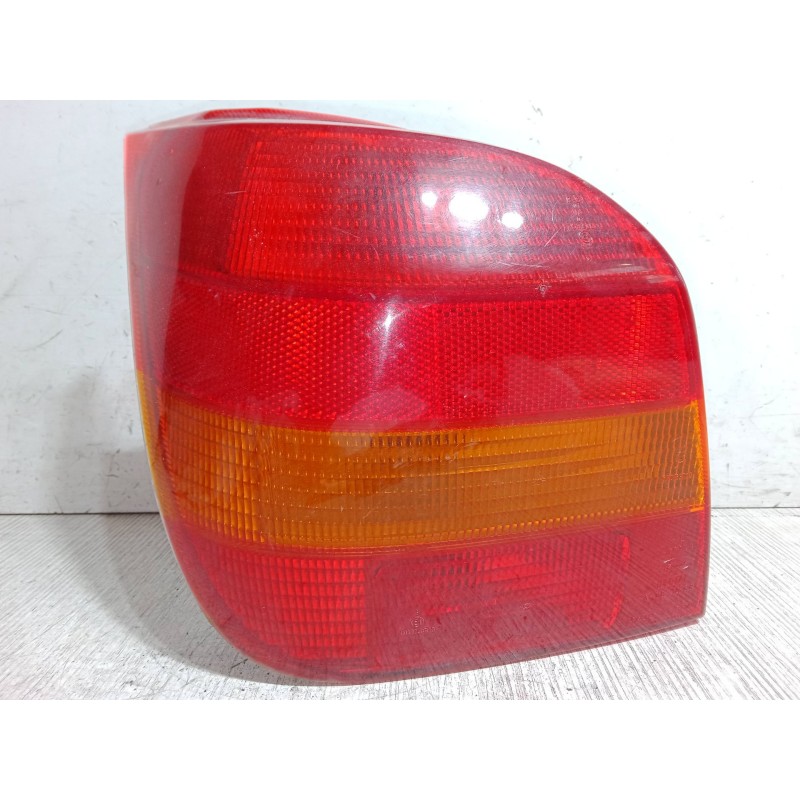 Recambio de piloto trasero izquierdo para ford fiesta iii (gfj) 1.6 i 16v referencia OEM IAM   